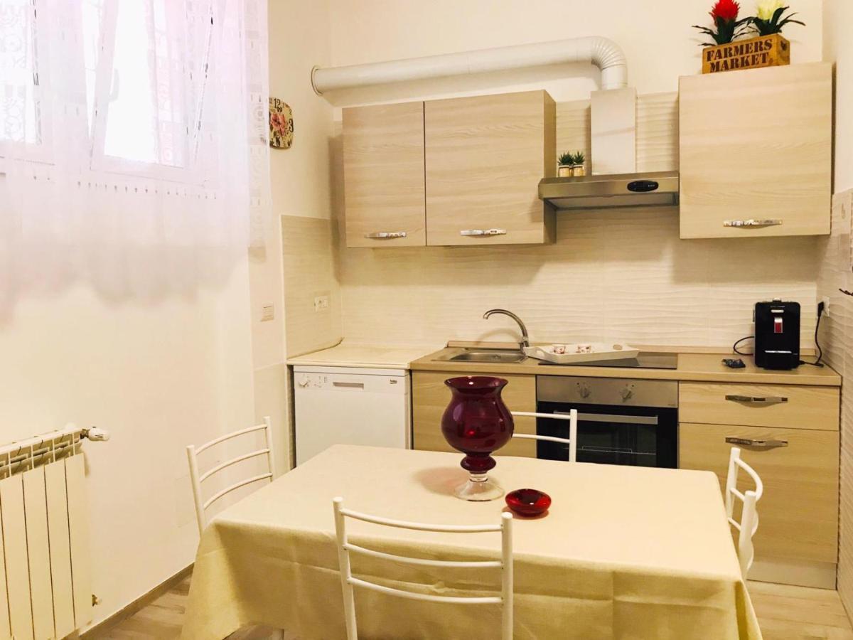 Appartamento Per Mare O Centro Storico Di Roma Lido di Ostia Exterior foto